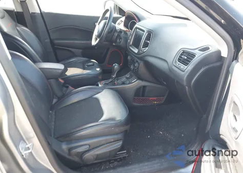 2018 Jeep Compass Trailhawk 4X4 z USA, uszkodzony, nr VIN 3C4NJDDB6JT417505